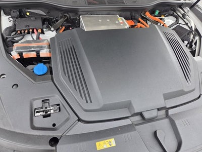2024 Audi Q8 e-tron Sportback S line Premium Plus