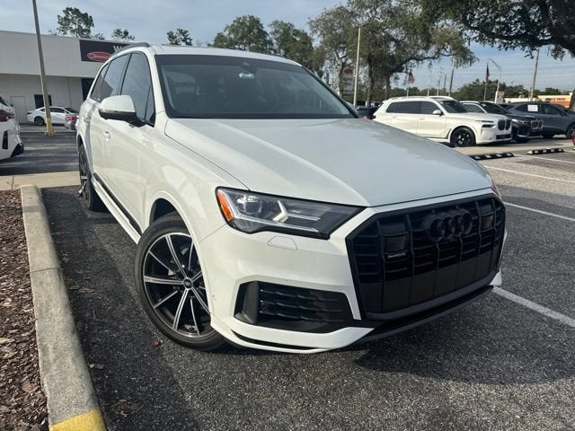 2023 Audi Q7 Premium Plus