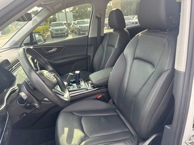 2023 Audi Q7 Premium Plus