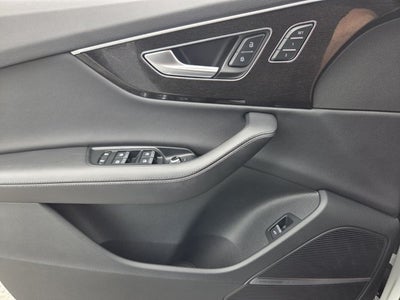 2023 Audi Q7 Premium Plus