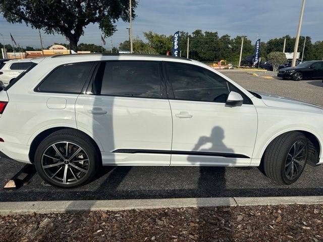 2023 Audi Q7 Premium Plus