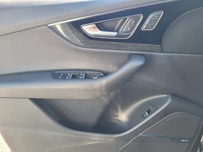 2019 Audi Q7 Prestige