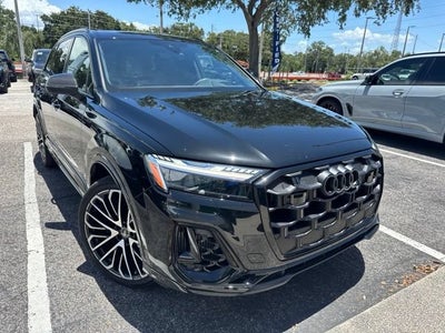 2025 Audi SQ7 Prestige