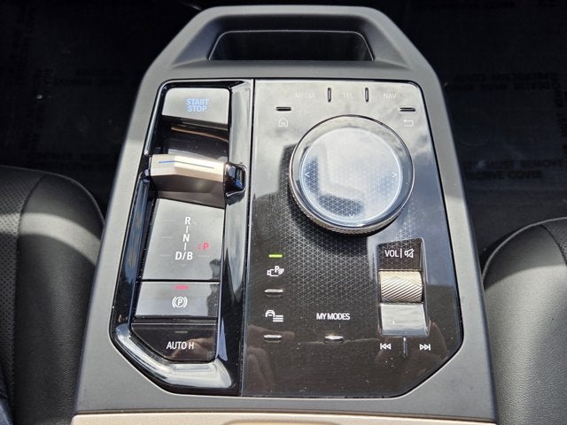 2025 BMW iX xDrive50