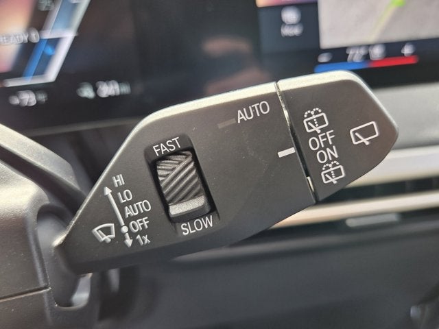 2025 BMW iX xDrive50