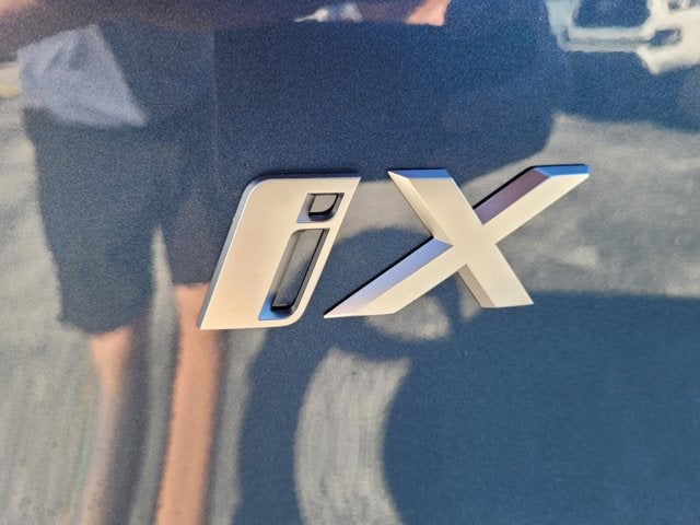 2026 BMW iX xDrive45