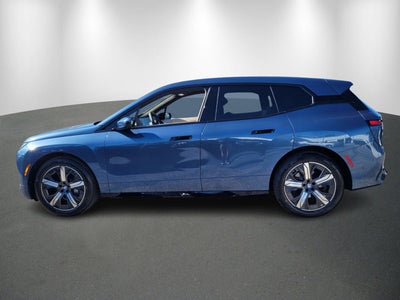 2026 BMW iX xDrive45
