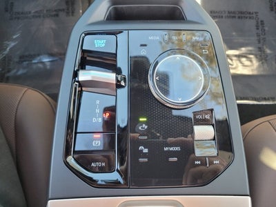 2026 BMW iX xDrive60