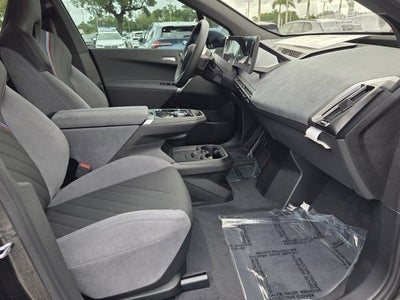 2026 BMW iX xDrive60