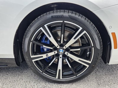 2027 BMW 550e 550e xDrive