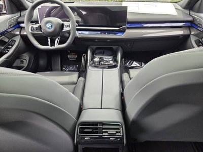 2027 BMW 550e 550e xDrive