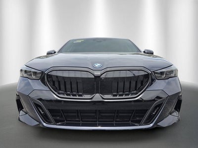 2027 BMW 550e 550e xDrive