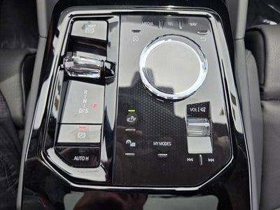 2027 BMW 550e 550e xDrive