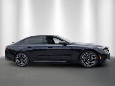 2027 BMW 550e 550e xDrive