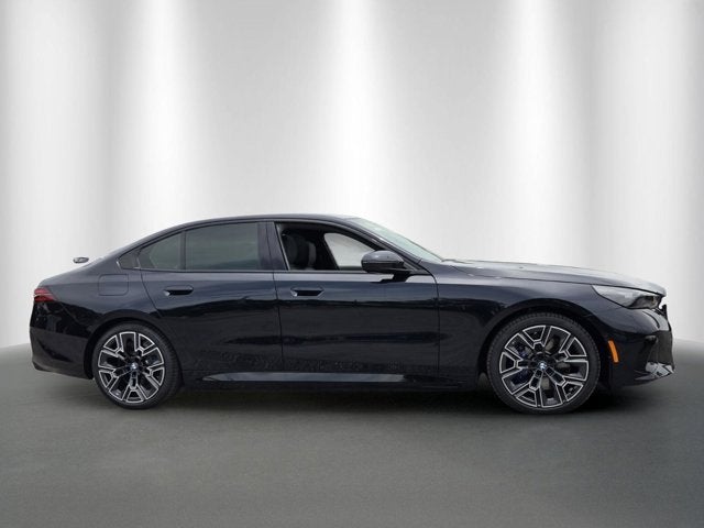 2027 BMW 550e 550e xDrive
