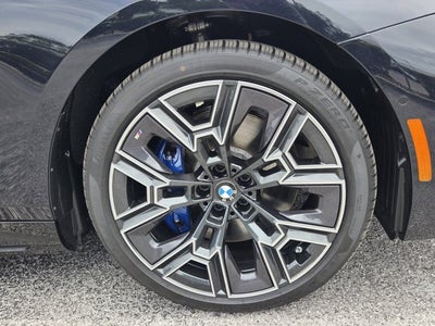 2027 BMW 550e 550e xDrive