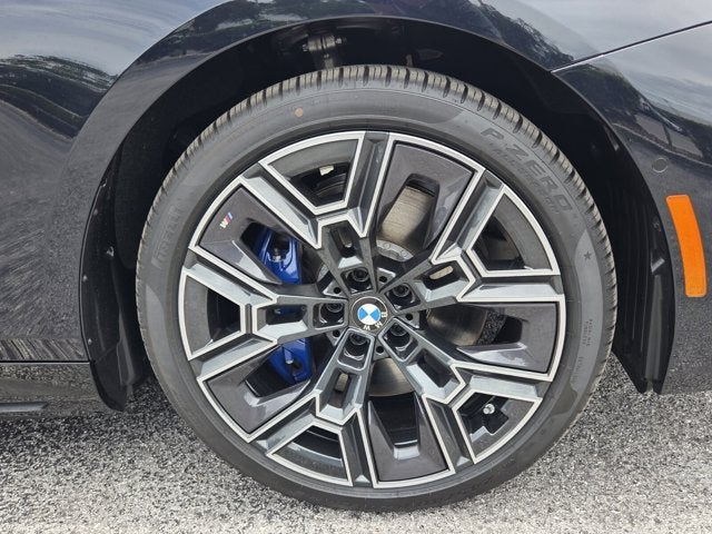 2027 BMW 550e 550e xDrive