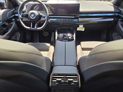 2027 BMW 550e 550e xDrive