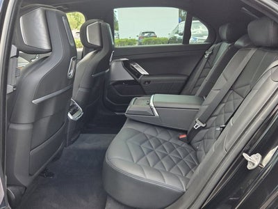 2023 BMW 740i 740i