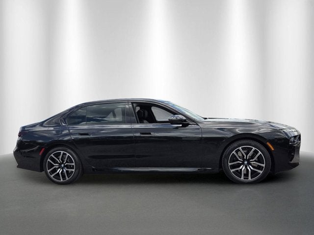 2023 BMW 740i 740i