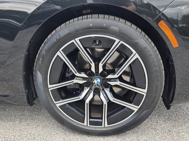 2023 BMW 740i 740i