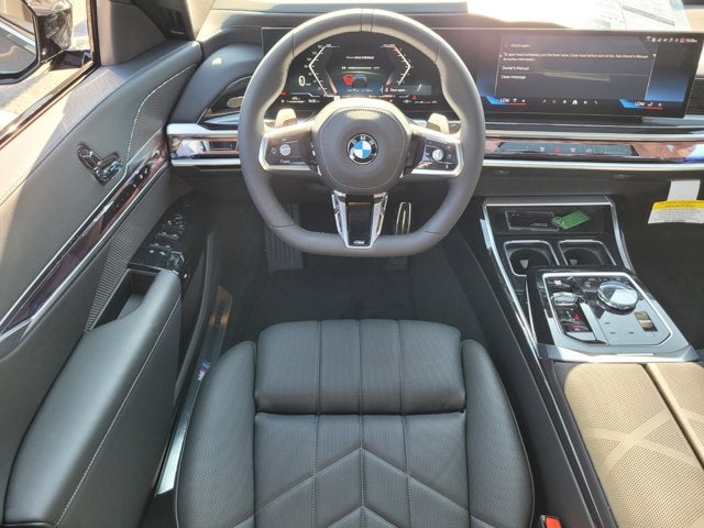 2026 BMW 740i 740i