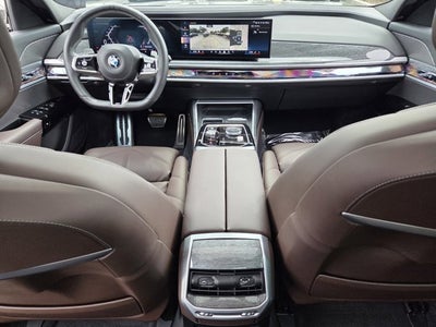 2023 BMW 740i 740i