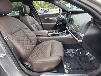 2023 BMW 740i 740i