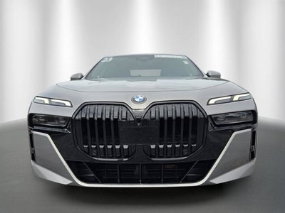 2023 BMW 740i 740i