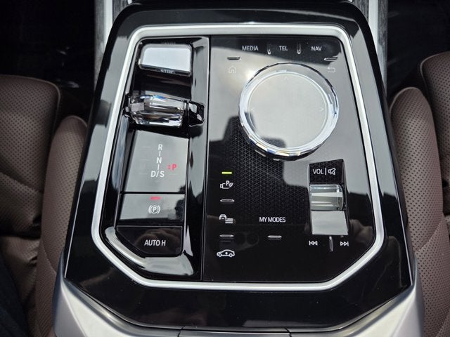 2023 BMW 740i 740i