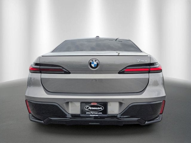 2023 BMW 740i 740i