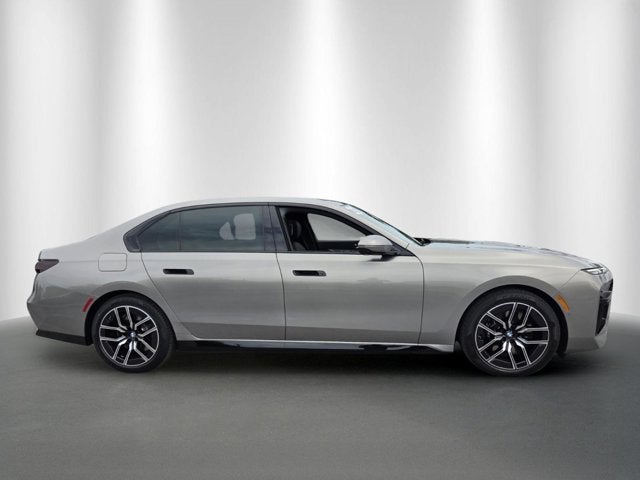 2023 BMW 740i 740i
