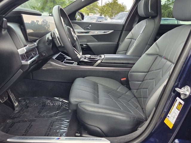 2023 BMW 740i 740i