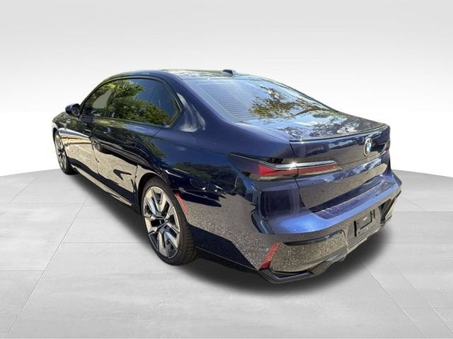 2023 BMW 740i 740i