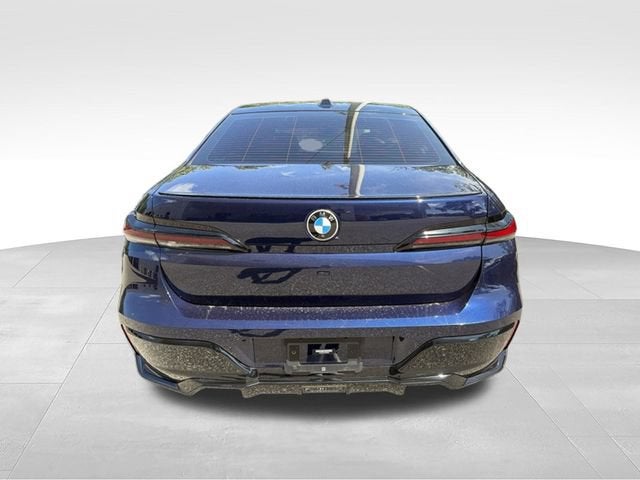 2023 BMW 740i 740i