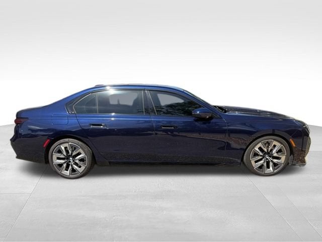 2023 BMW 740i 740i