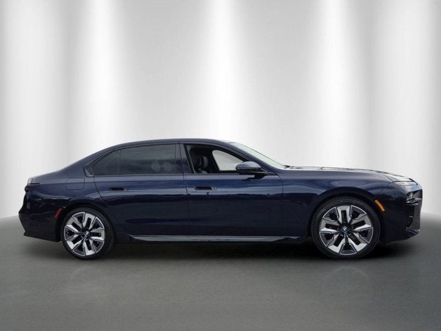 2023 BMW 740i 740i