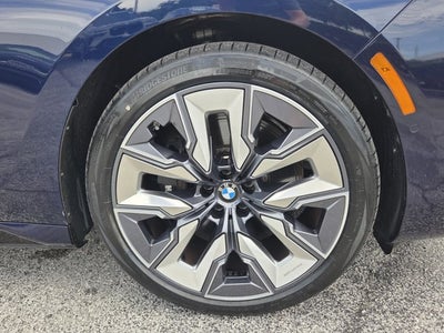 2023 BMW 740i 740i
