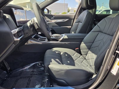 2026 BMW 740i 740i