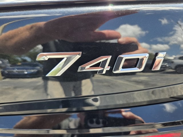 2026 BMW 740i 740i
