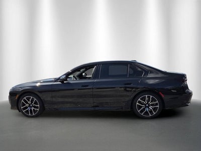 2026 BMW 740i 740i