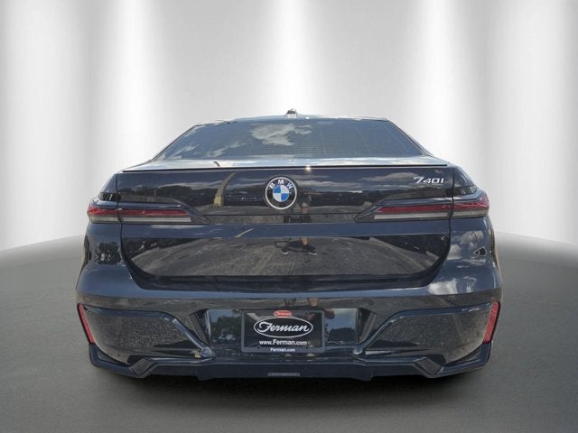 2026 BMW 740i 740i