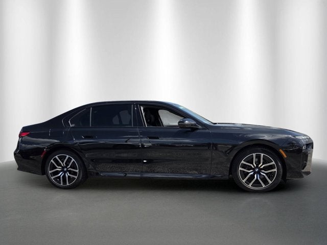 2026 BMW 740i 740i