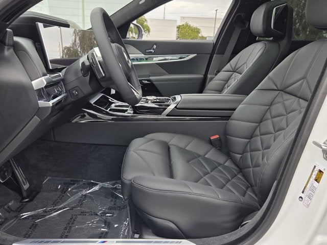 2026 BMW 740i 740i