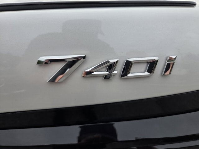 2026 BMW 740i 740i
