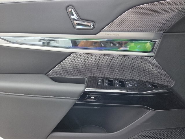 2026 BMW 740i 740i