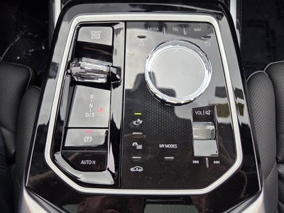 2026 BMW 740i 740i