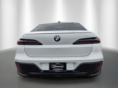 2026 BMW 740i 740i