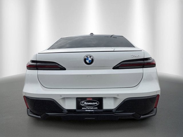 2026 BMW 740i 740i