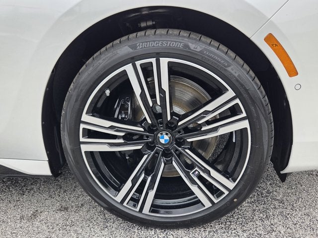 2026 BMW 740i 740i